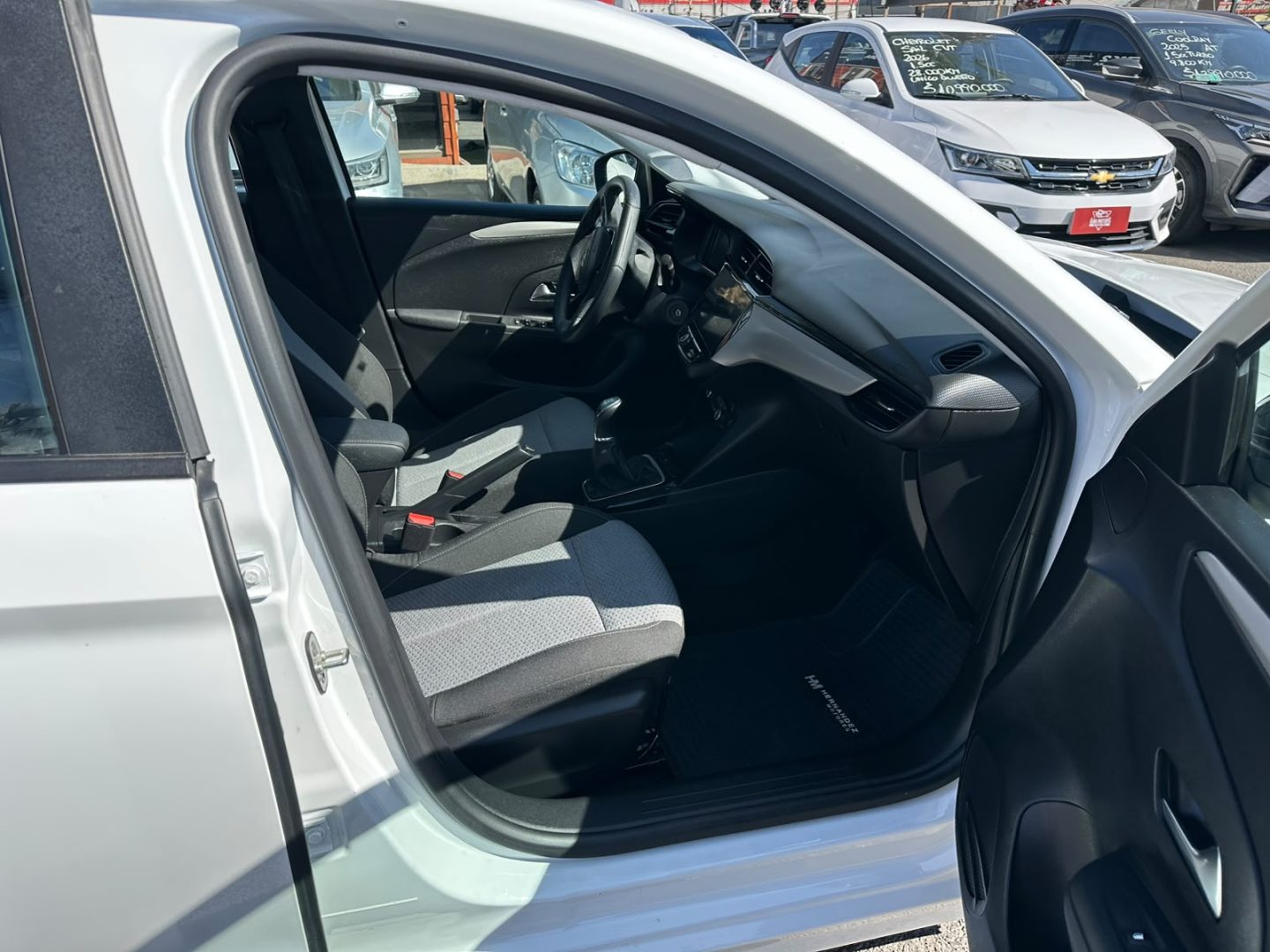 Opel Corsa — foto 9 de 17