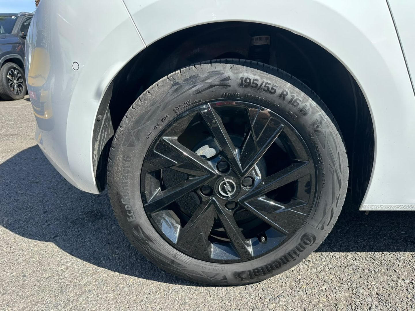 Opel Corsa — foto 17 de 17