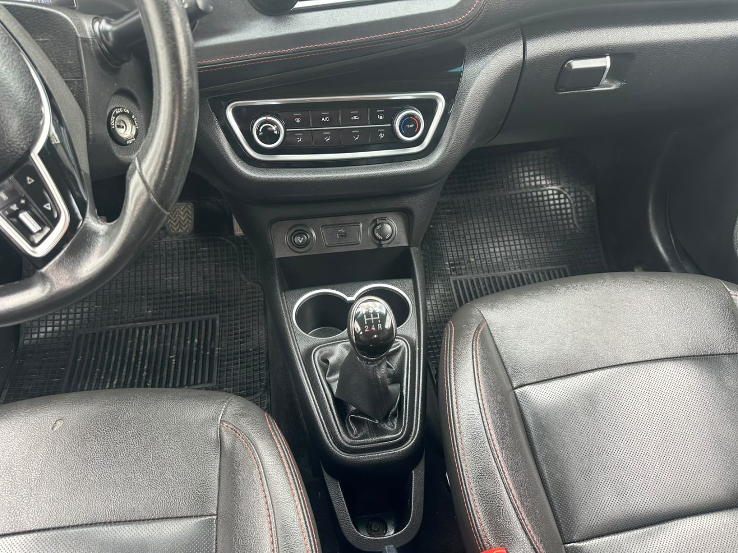 JAC Js1 — foto 6 de 13